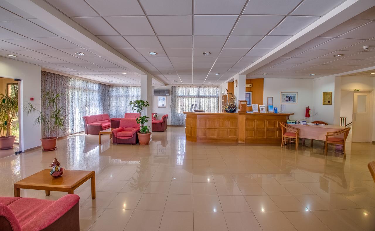 Harry'S Hotel بروتاراس المظهر الخارجي الصورة
