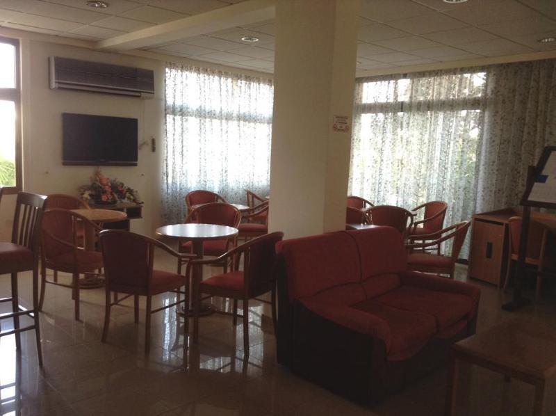 Harry'S Hotel بروتاراس المظهر الخارجي الصورة